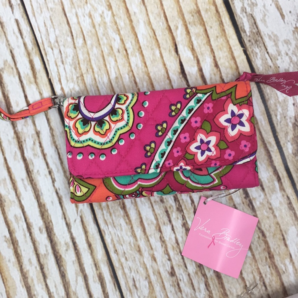 NEW Vera Bradley Smartphone Wristlet